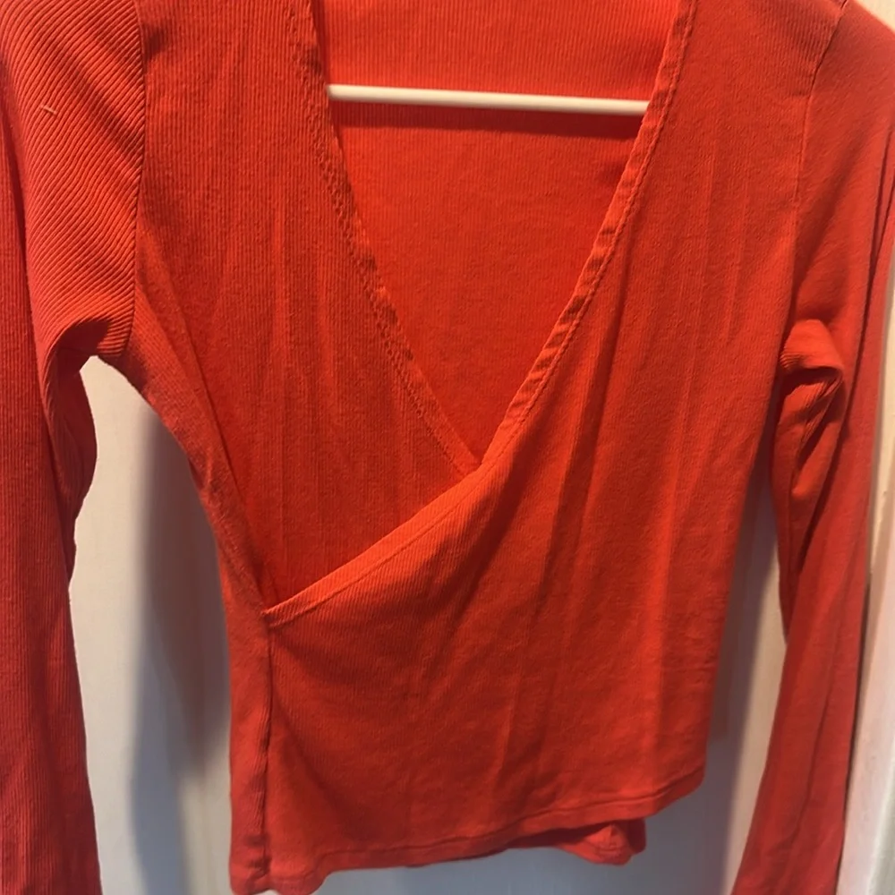 Beyond Yoga Wrap Party Long Sleeve Top - Picture 10 of 10